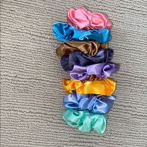 8 Silk Scrunchies